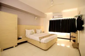 Ashish Palace - A City Centre Hotel - Quarto