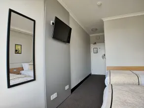 Lancaster Hall Hotel - Room