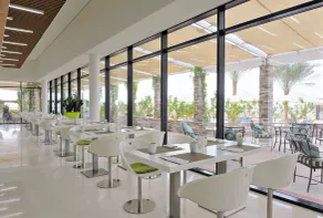 Yas Plaza Bay - Restaurant