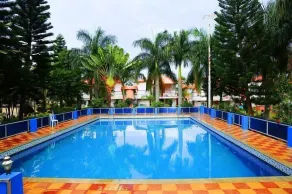 Thavika O Nila Resort Yelagiri - Pool