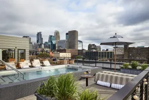 Hewing Hotel - Piscine