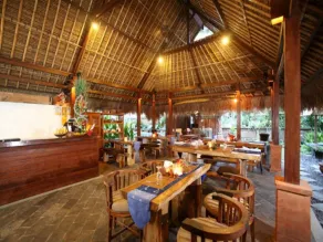 TS Hut Lembongan - Restaurant