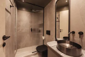 Zenith Premium Suites - Bad