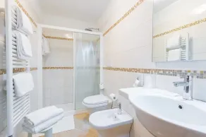 Hotel Mercurio - Bathroom