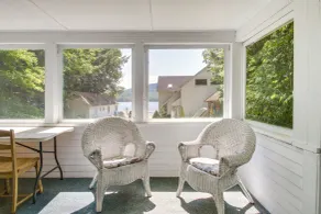 Lake Stinson Cottage w/ Sunroom & Shared Dock! - Innvendig
