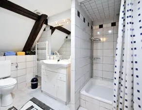 Ferienwohnungen Kachel - Badezimmer