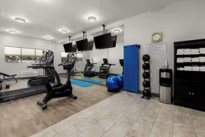 Clarion Pointe Hinesville near Fort Stewart - Salle de remise en forme
