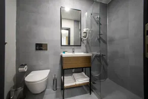 Mad Inn Hotel & Spa - Bathroom