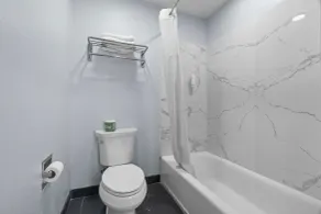 Travelodge by Wyndham Fairplex Pomona - Salle de bain