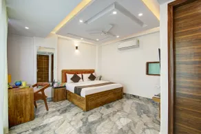 Hotel The Emporio Grand Near Vaishali Metro Station 3-star Hotel l Vaishali, Ghaziabad - Chambre