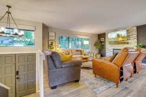 Mount Vernon Home w/ Private Hot Tub - Intérieur