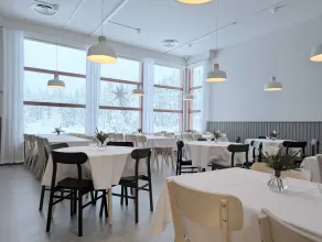 Arctic Nest Forest Cabin - Restaurant