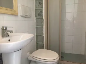 6 Keys - Badezimmer
