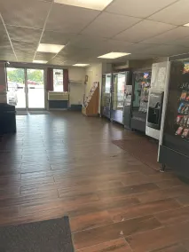 Budgetel Inn and Suites - Louisville - Lobby