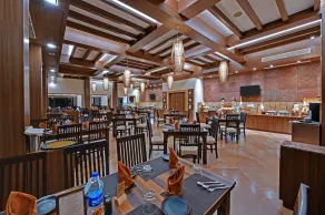 The Fern Gir Forest Resort, Sasan Gir - A Fern Crown Collection Resort - Restaurant