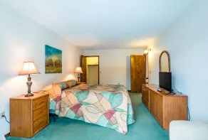 Crown Resorts at Silverwoods - Room
