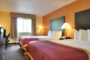 Baymont by Wyndham Muskegon - Chambre