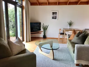 Adrift In Golden Bay- Absolute Beachfront Villas - Habitación