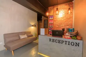 Homy Seafront Hostel - Borne des arrivées/des départs