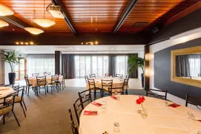 The Redwood Hotel - Restaurant