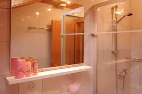 ALPENRÖSLE Appartements - Badezimmer