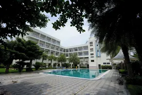 Pride Resort Ranakpur. - Basseng
