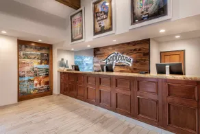 Tropicana Inn and Suites - Reception