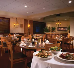 Coast Burbank Hotel - Restaurant