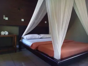 Suka Sari Cottages - Chambre