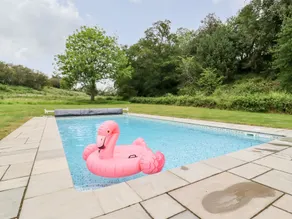 The Brambles - Pool