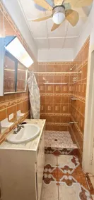 Hotel&Hostal Trinidad - Bathroom