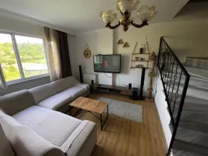 Closest house to AirPort - Living room
