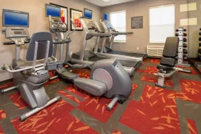 Sonesta ES Suites Charlottesville University - Salle de remise en forme