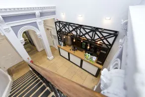 YHA Bath - Recepción