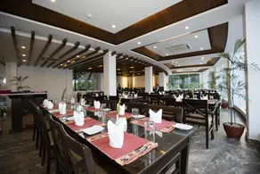 Himalayan Front Hotel by KGH Group - Restaurant