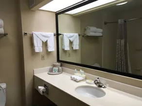 Round Hill Inn - Badezimmer