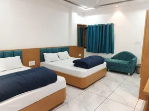 Hotel Raj Inn - Room