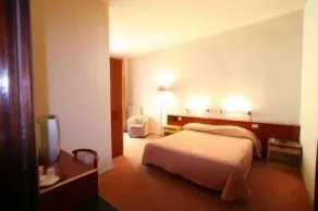 Hotel Mercurio - Room