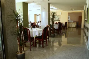 Hotel Elegance - Restaurant