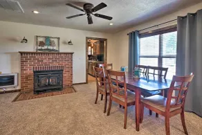 Mcalester Cottage w/ 30 Private Acres & Ponds! - Interior