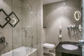 Eden au Lac - Bathroom