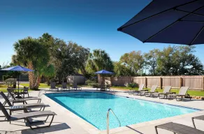Hilton New Orleans Airport - Piscine