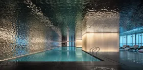 J Hotel, Shanghai Tower - Pool