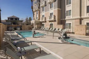 TownePlace Suites by Marriott Ontario Airport - Piscine