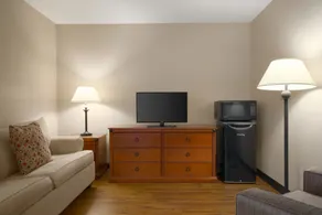 Super 8 by Wyndham Ithaca - Chambre