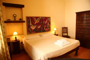 Art Lincoln - Room
