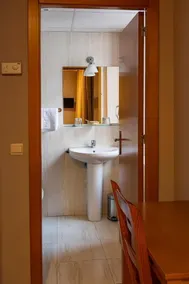 Hotel Castilla - Bathroom