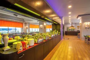 Phoenicia Express Hotel - Restaurant