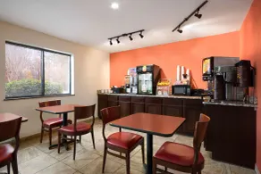Super 8 by Wyndham Charlotte University - Restaurant