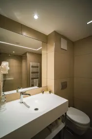 Eleven Business & Sport Hotel - Badezimmer